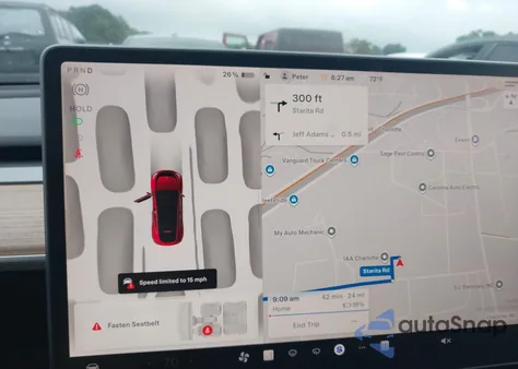 2024 Tesla Model Y Long Range Dual Motor All-Wheel Drive z USA, uszkodzony, nr VIN 7SAYGDEE1RF988367